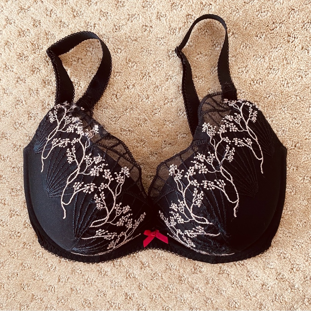 NEW High Apex Plunge Bra 30F Black and Pink